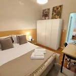 منزل للإقامة Lovely In Centre ليريا