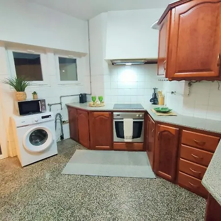 בית אירוח Lovely In Centre