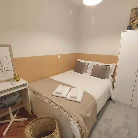 Lovely In Centre בית אירוח *