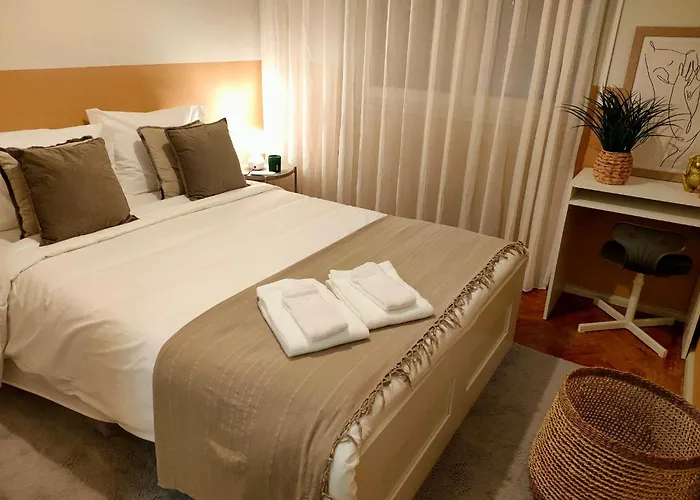 Lovely In Centre Quarto em Acomodações Particulares *